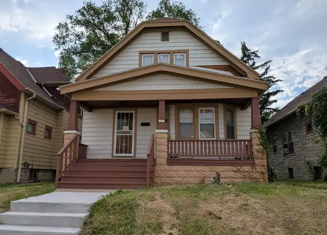 Property at 3818 N 27th St, Milwaukee, WI, 53216, 4 beds, 2 baths, [object Object]