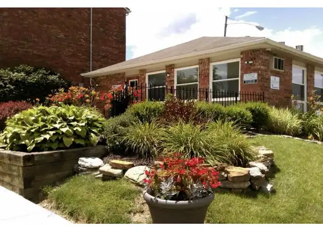 Property at Woodland Village - 2753 Townterrace Dr, Cincinnati, OH, 45251, 2-3 beds, 1-1.5 bath, [object Object]