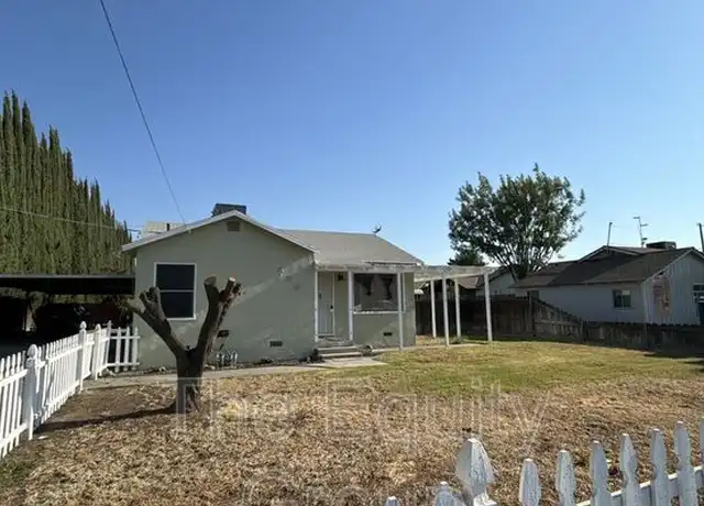 Property at 620 E Tulare Ave, Visalia, CA, 93292, 2 beds, 1 bath, [object Object]