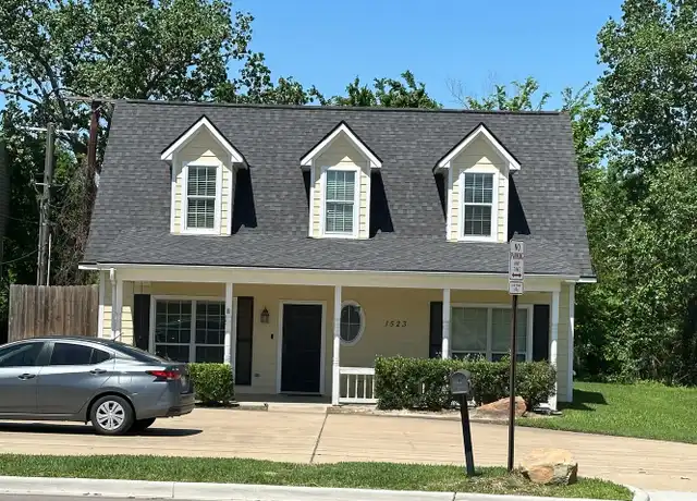 Property at 1523 Park Pl, College Station, TX, 77840, 4 beds, 2 baths, [object Object]