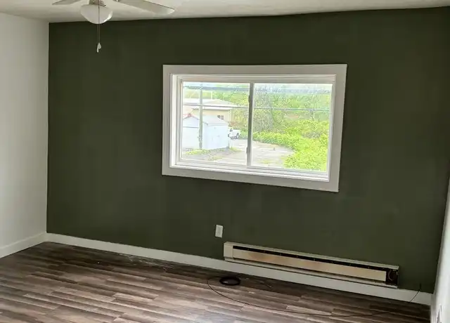 Property at 460 Broadway Blvd, Pitcairn, PA, 15140, 1 bed, 1 bath, [object Object]