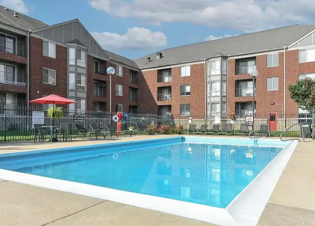Property at Pointe at Saint Joseph Apartment Homes - 307 E Lasalle Ave, South Bend, IN, 46617, 1 bed, 1 bath, [object Object]