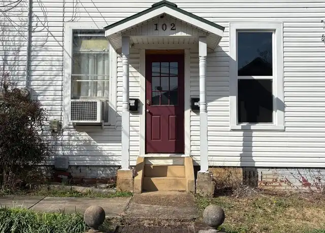 Property at 102 W Lelia St, Florence, AL, 35630, 1 bed, 1 bath, [object Object]