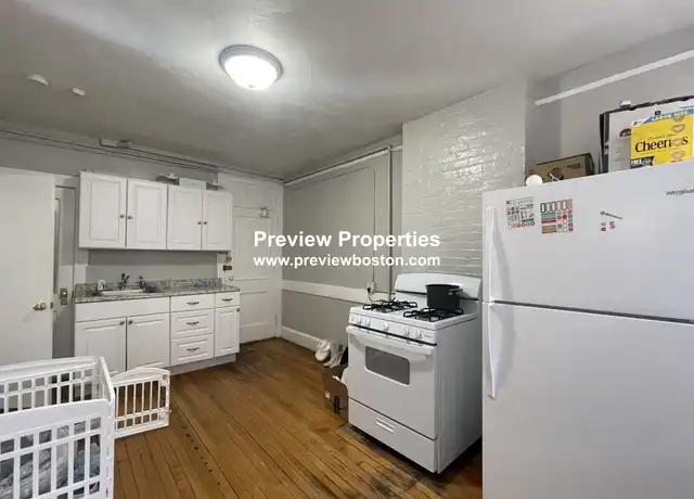 Property at 161 Endicott St Unit 3RP, Boston, MA, 02113, 1 bed, 1 bath, [object Object]