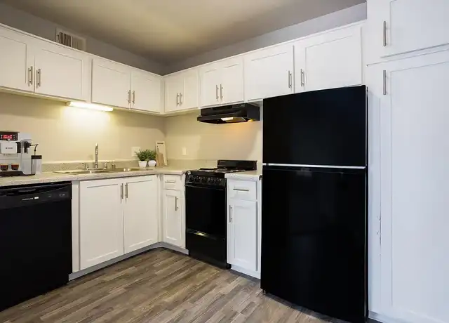 Property at Cinnamon Tree - 7220 Central Ave SE, Albuquerque, NM, 87108, 2 beds, 1-2 bath, [object Object]