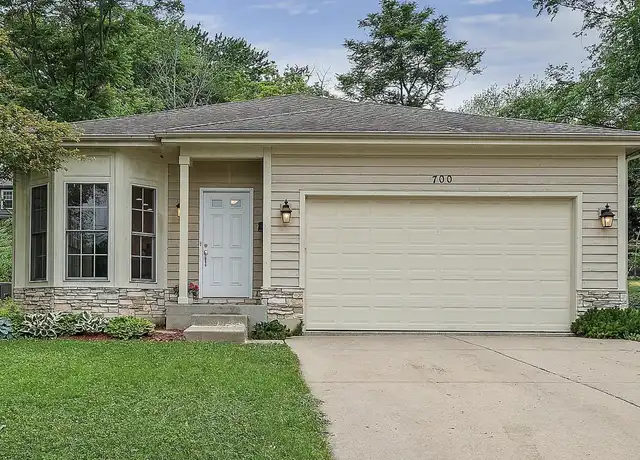 Property at 700 N Summit St, Wheaton, IL, 60187, 4 beds, 3 baths, [object Object]