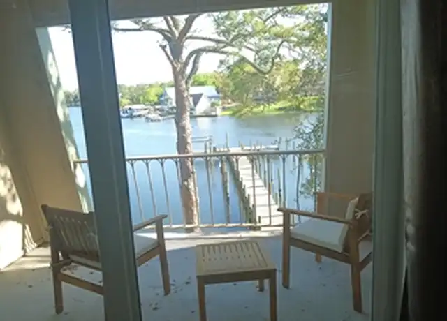 Property at 210 Pelham Rd Unit 1, Fort Walton Beach, FL, 32547, 1 bed, 1 bath, [object Object]