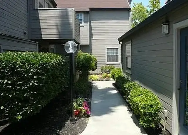 Photo of 255 Sonoma Way, Woodland, CA 95695