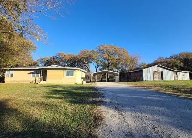 Property at 924 Upper Denton Rd, Weatherford, TX, 76085, 2 beds, 1 bath, [object Object]