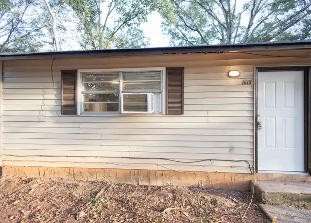 Property at 1013 W Slaton Ave Unit 15, Griffin, GA, 30223, 2 beds, 1 bath, [object Object]
