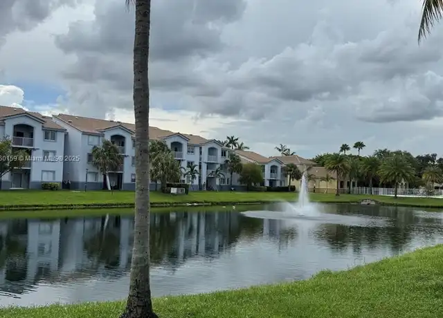 Property at 2620 S University Dr #114, Davie, FL, 33328, 1 bed, 1 bath, [object Object]