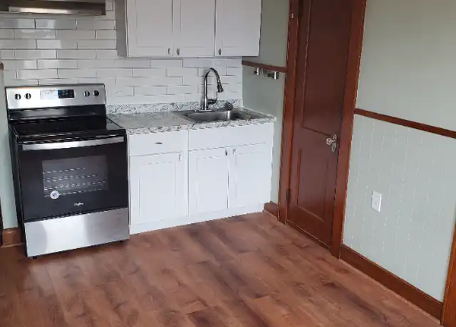 Property at 297 Amherst St Unit STREET6, Manchester, NH, 03104, 1 bed, 1 bath, [object Object]
