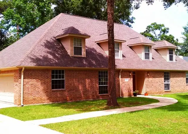 Property at 11410 Edgewater Dr, Beaumont, TX, 77713, 4 beds, 4 baths, [object Object]