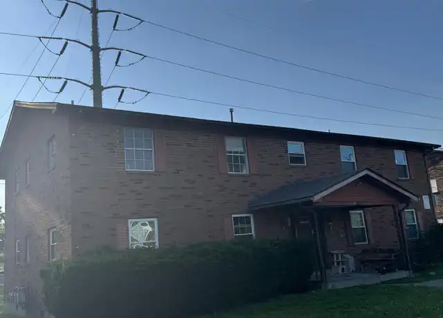 Property at 10318 Greentree Ln, Louisville, KY, 40272, 2 beds, 1 bath, [object Object]