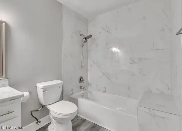 Property at 5201, Jacksonville, FL, 32207, 1 bed, 1 bath, [object Object]