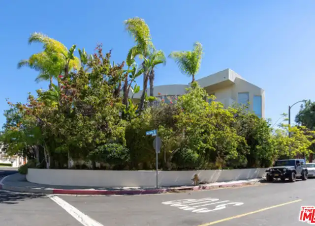 Property at 2470 Venus Dr, Los Angeles, CA, 90046, 4 beds, 4.5 baths, [object Object]