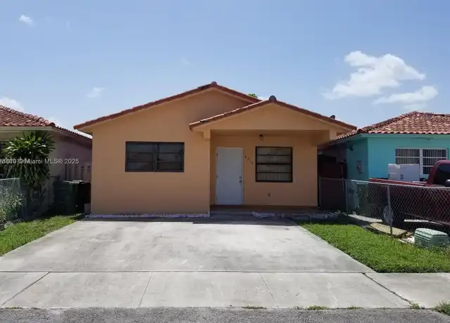 Property at 4316 W 10th Ave Unit 4316, Hialeah, FL, 33012, 3 beds, 2 baths, [object Object]