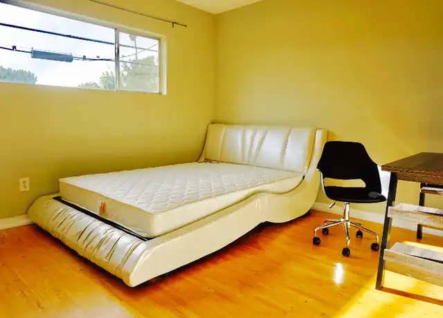 Property at 1648 Franklin St Unit D-B1, Santa Monica, CA, 90404, 2 beds, 1 bath, [object Object]