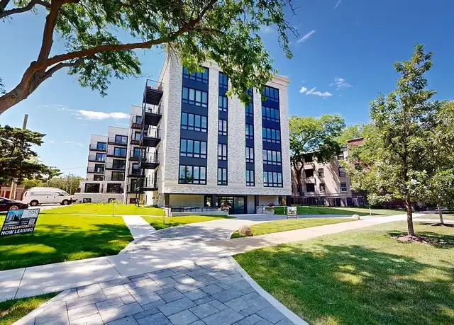 Property at 550 Sheridan Sq, Evanston, IL, 60202, 2 beds, 2 baths, [object Object]