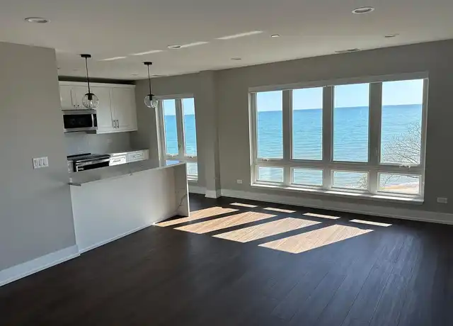 Property at 550 Sheridan Sq, Evanston, IL, 60202, 2 beds, 2 baths, [object Object]