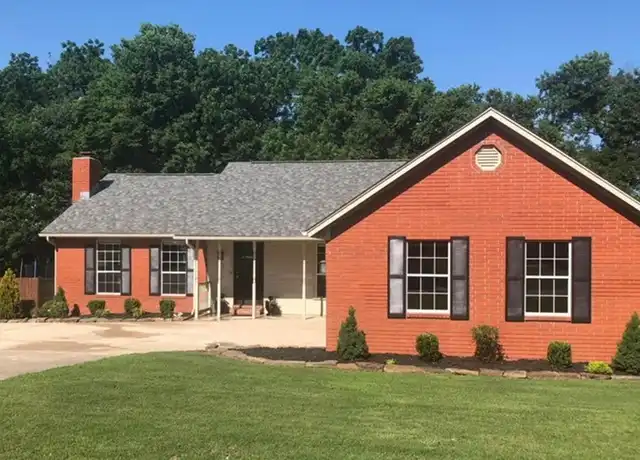 Property at 215 Bluff Dr, Lowell, AR, 72745, 3 beds, 2 baths, [object Object]