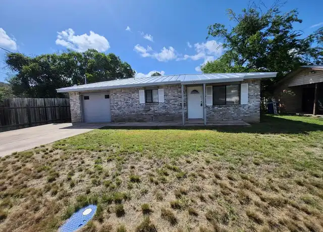 Property at 907 Barry Dr, Kerrville, TX, 78028, 3 beds, 1 bath, [object Object]