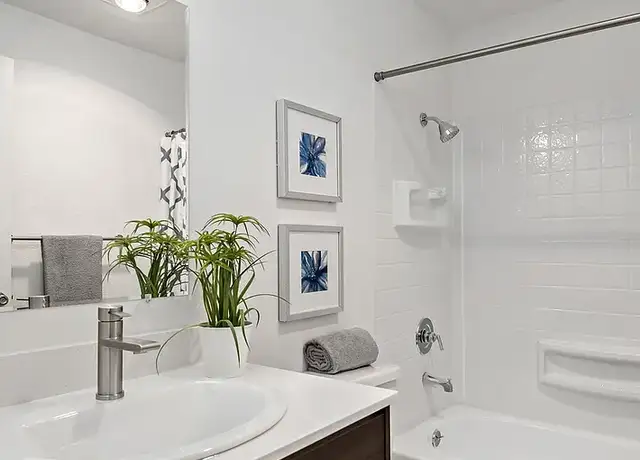 Photo of 3445 S 160th St, Seattle, WA 98188