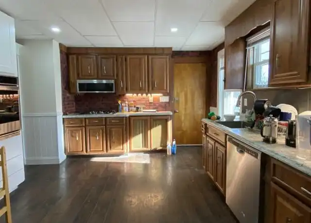 Property at 210 Commonwealth Ave, Chestnut Hill, MA, 02467, 5 beds, 2 baths, [object Object]