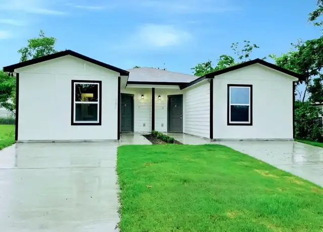 Property at 406 S 7th St, Temple, TX, 76504, 3 beds, 2 baths, [object Object]