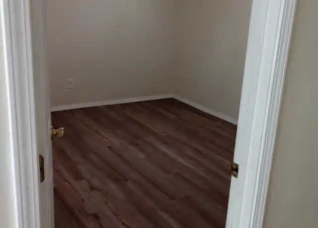 Property at 9695 Canterbury Ln, Omaha, AR, 72662, 2 beds, 1 bath, [object Object]