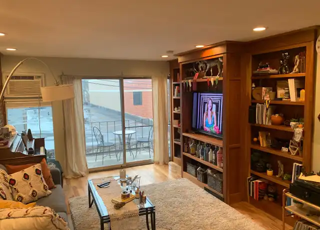Property at 418 E Washington St Unit 30, Ann Arbor, MI, 48104, 1 bed, 1 bath, [object Object]
