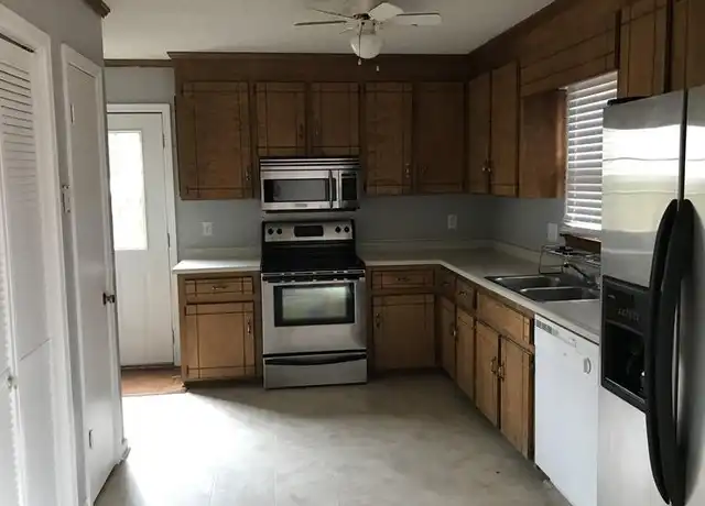 Property at 1003 Ikes Rd, Taylors, SC, 29687, 3 beds, 2 baths, [object Object]