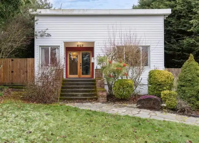 Property at 8127 10th Ave SW, Seattle, WA, 98106, 2 beds, 1 bath, [object Object]