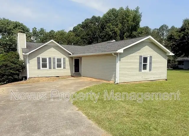 Property at 32 Russell Ln, Carrollton, GA, 30116, 3 beds, 2 baths, [object Object]