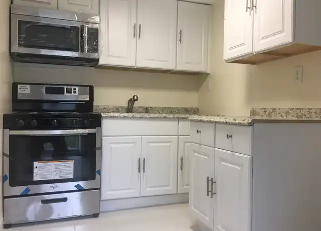 Property at 86 Adeline St Unit 4, New Haven, CT, 06519, 2 beds, 1 bath, [object Object]