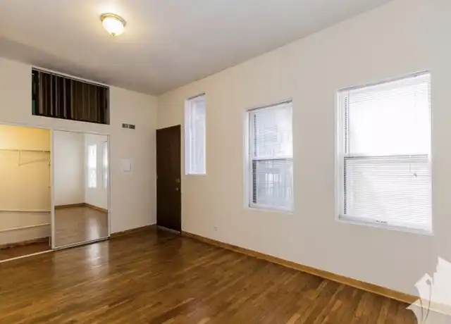 Property at 873 W Lill Ave Unit B2, Chicago, IL, 60614, 2 beds, 1 bath, [object Object]