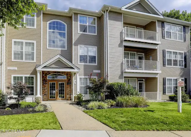 Property at 337 Saint Andrews Pl, Manalapan, NJ, 07726, 2 beds, 2 baths, [object Object]