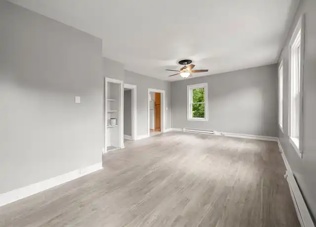 Property at 41 Summer St Unit B, Kingston, MA, 02364, 1 bed, 1 bath, [object Object]