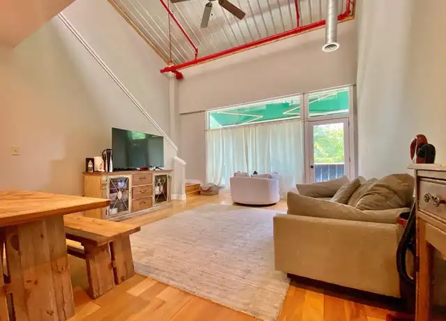 Property at 254 W Washington St Unit 6, Madison, GA, 30650, 1 bed, 2 baths, [object Object]