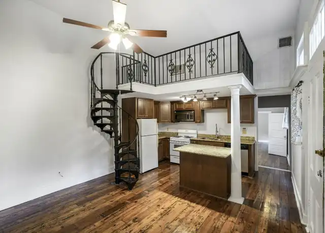 Property at 1434 Constance St Unit 2, New Orleans, LA, 70130, 1 bed, 1 bath, [object Object]