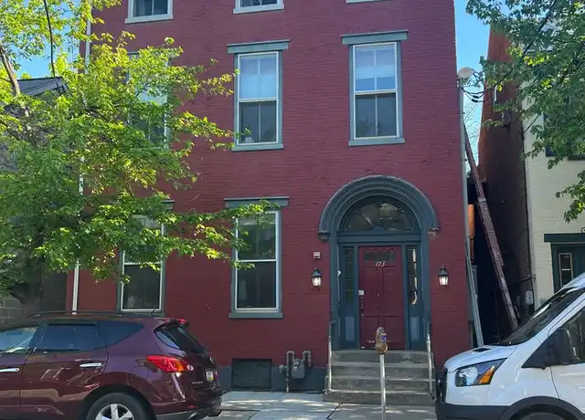 Property at 173 W Louther St Apt 3, Carlisle, PA, 17013, 2 beds, 1 bath, [object Object]