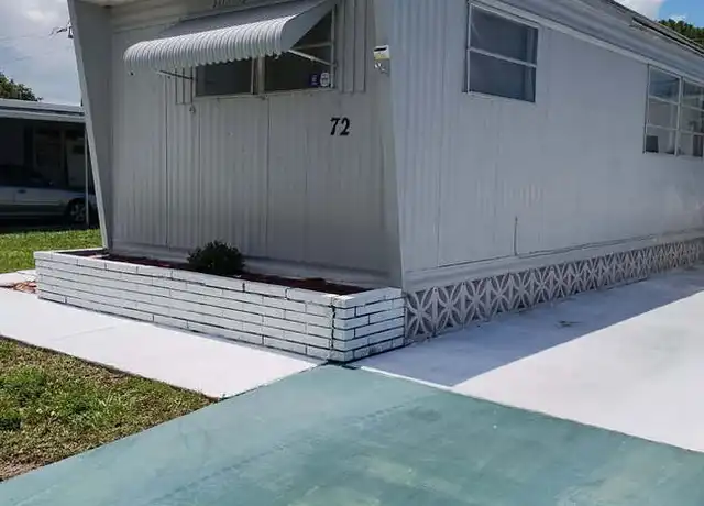 Property at 570 57th Ave W, Bradenton, FL, 34207, 2 beds, 1.5 baths, [object Object]