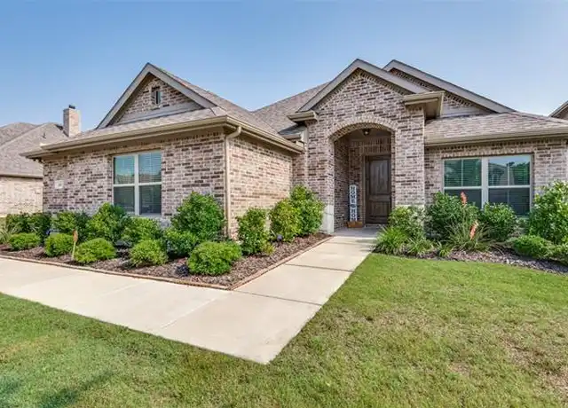 Property at 4401 Dandelion Ln, Midlothian, TX, 76065, 4 beds, 2 baths, [object Object]