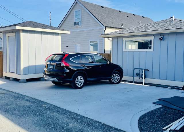 Photo of 805 24th St, Anacortes, WA 98221