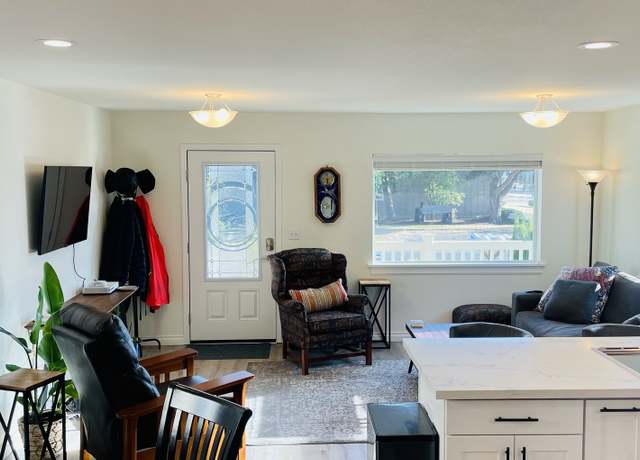 Photo of 805 24th St, Anacortes, WA 98221