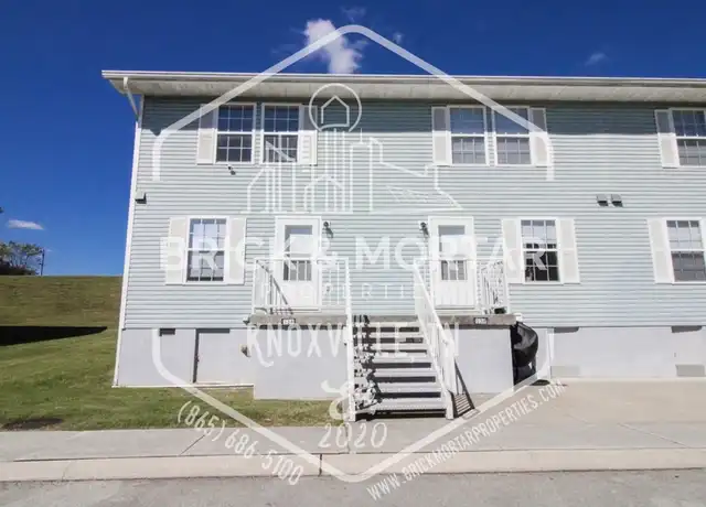 Property at 136 N 6th St, Maryville, TN, 37804, 3 beds, 1.5 baths, [object Object]