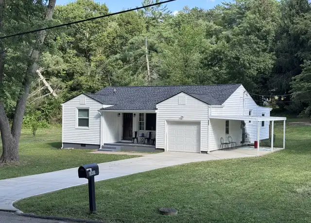 Property at 8805 W Simpson Rd, Knoxville, TN, 37920, 3 beds, 1 bath, [object Object]