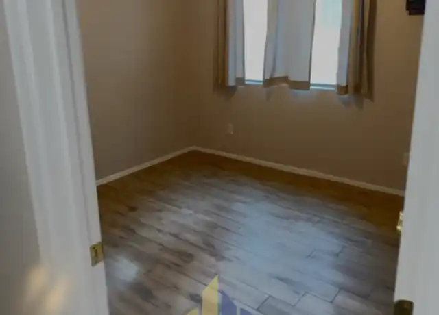 Property at 6924 W Southgate Ave, Phoenix, AZ, 85043, 1 bed, 1 bath, [object Object]