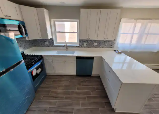 Property at 6241 W Montrose Ave Unit 2, Chicago, IL, 60634, 2 beds, 1 bath, [object Object]
