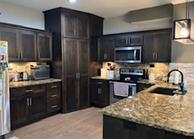 Property at 6601 N National Dr Unit 5851, Parkville, MO, 64152, 3 beds, 2.5 baths, [object Object]